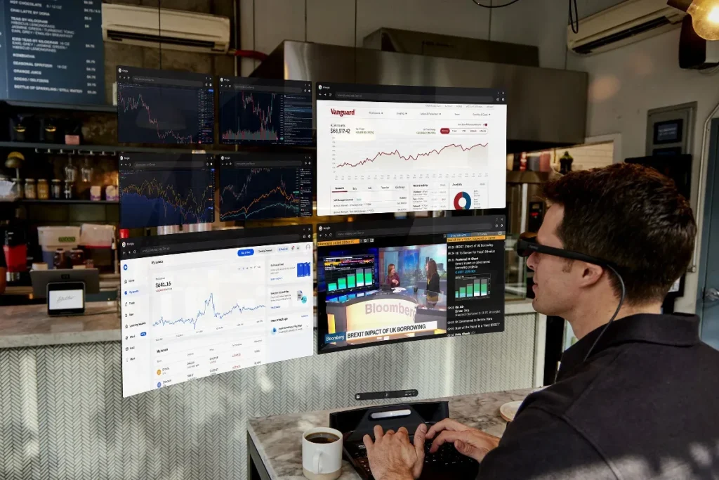 BANNA smart glasses for gaming